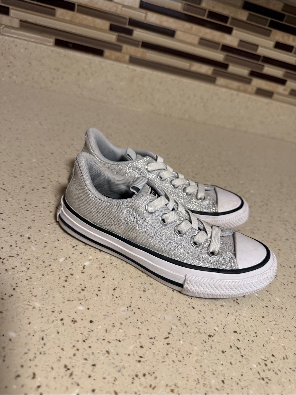 Converse Silver Glitter Low-Top Kids Sneakers